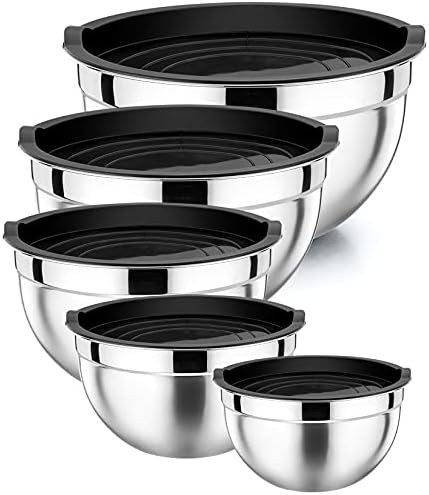 Stainless steel mixing bowls with black lids