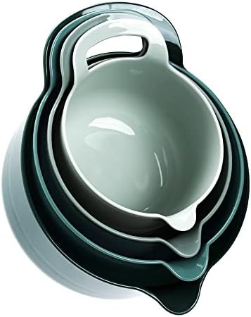 Green nesting mixing bowls with pour spout