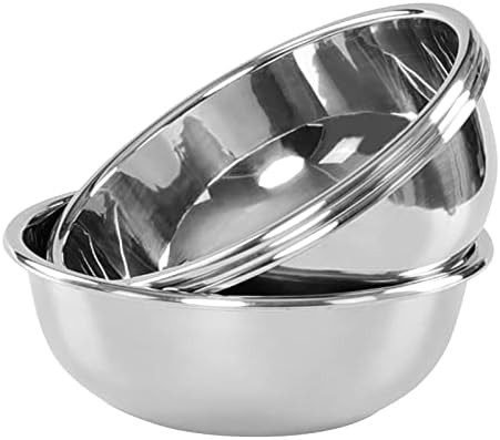 Nesting metal salad and serving bowls