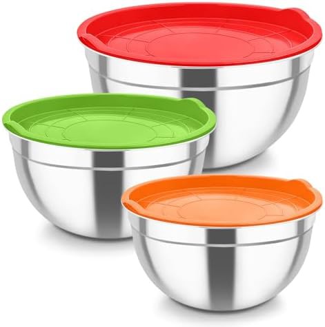 Nesting salad bowls with airtight seals